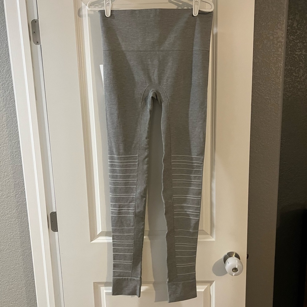 Women’s Blanqi leggings -new with tags